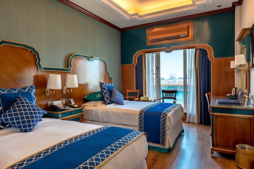 Riviera Hotel 20