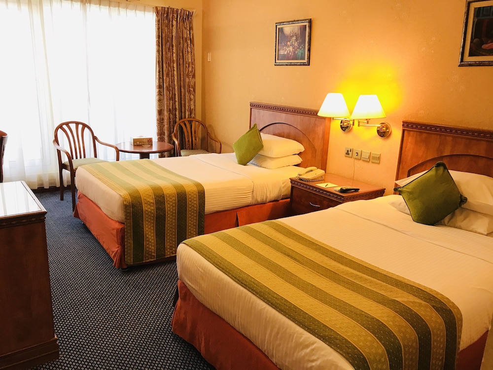 Riviera Hotel 10