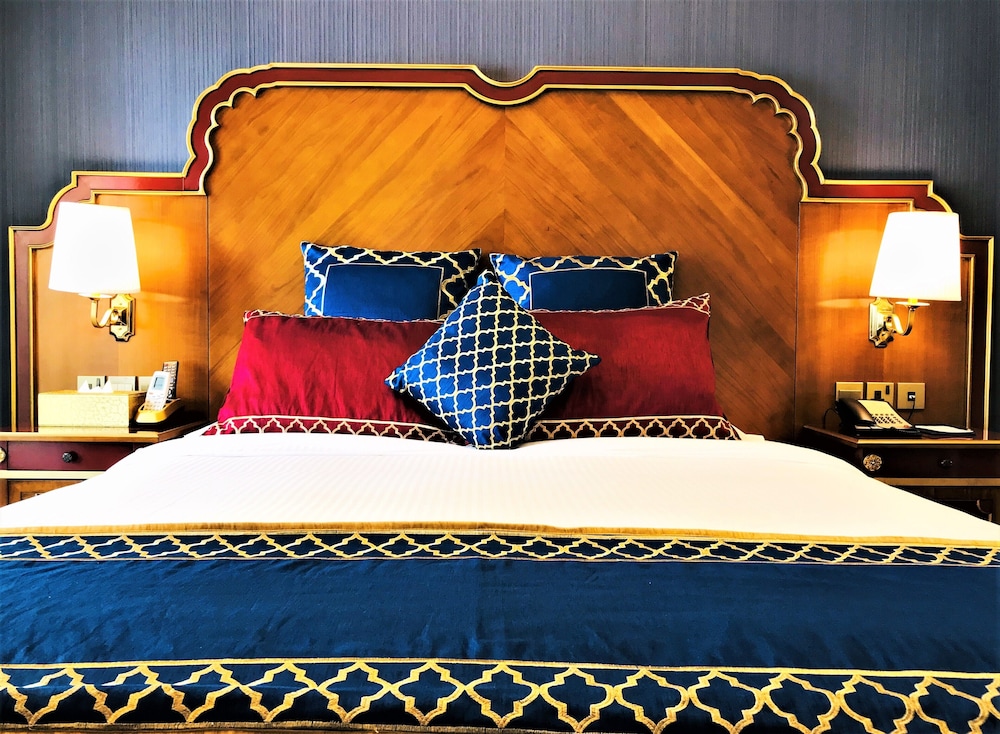 Riviera Hotel 15