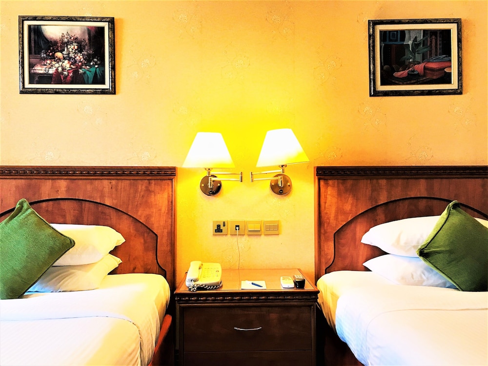 Riviera Hotel 13