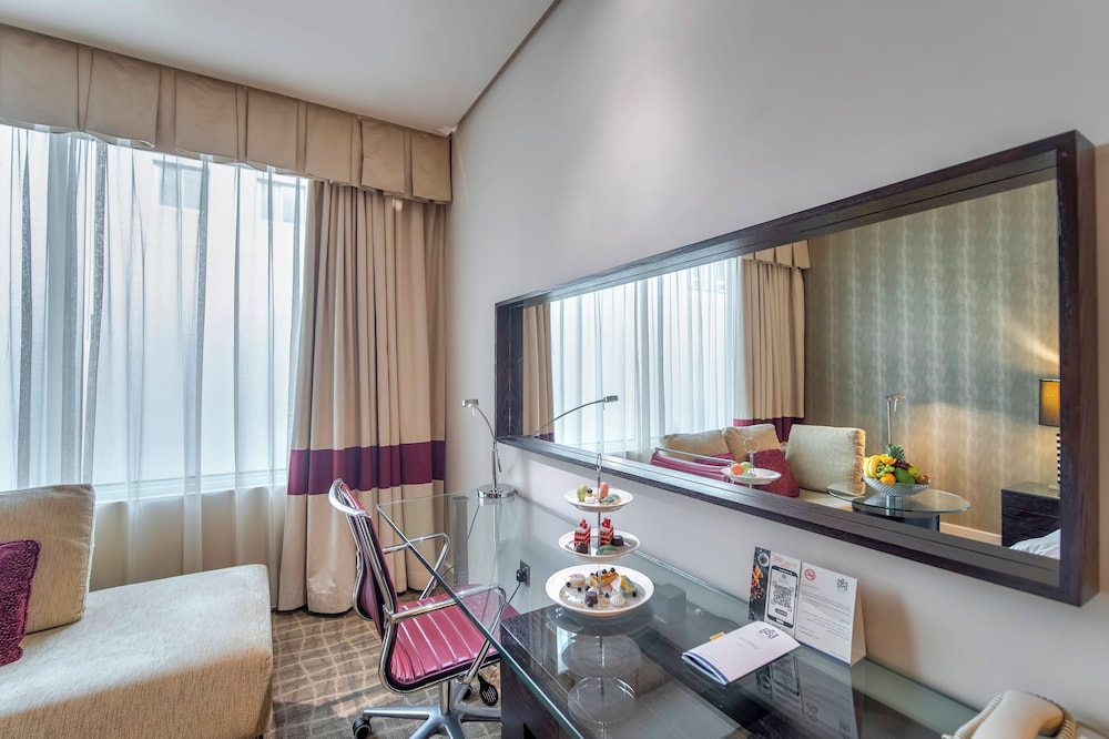 Majestic Premier Hotel 19