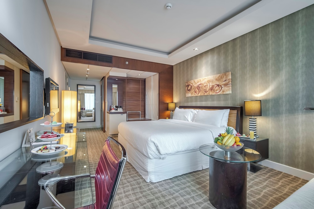 Majestic Premier Hotel 20