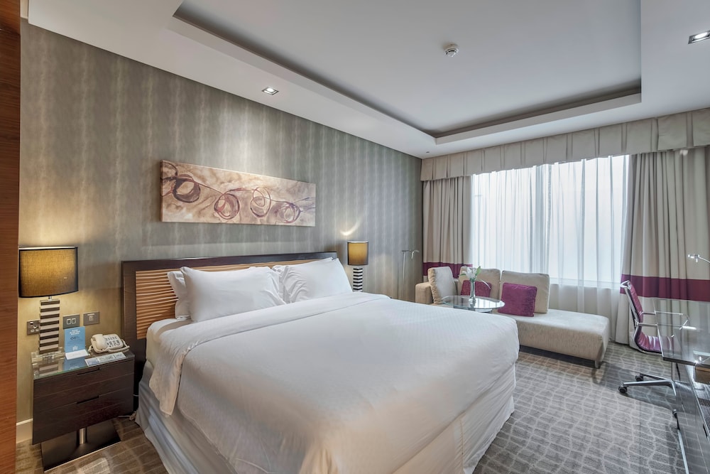 Majestic Premier Hotel 24