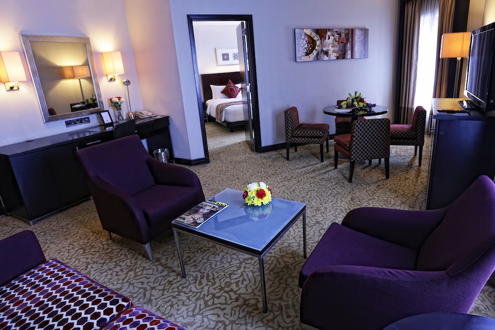 Ramada Plaza by Wyndham Dubai Deira 24