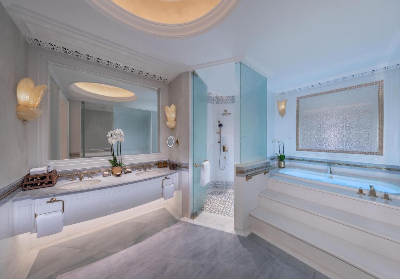 Emirates Palace Mandarin Oriental 18