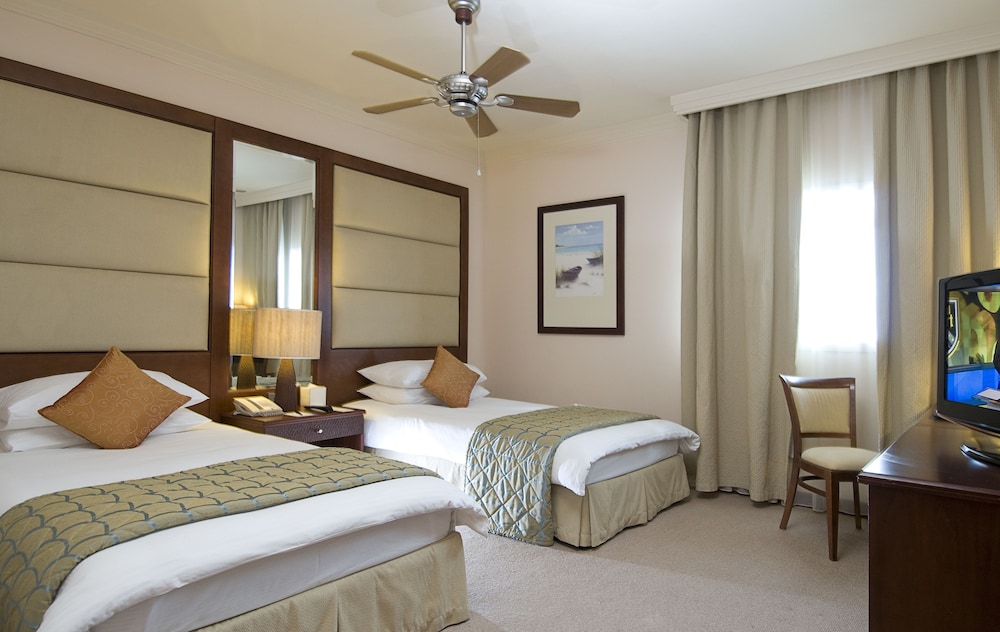 Danat Jebel Dhanna Resort 15