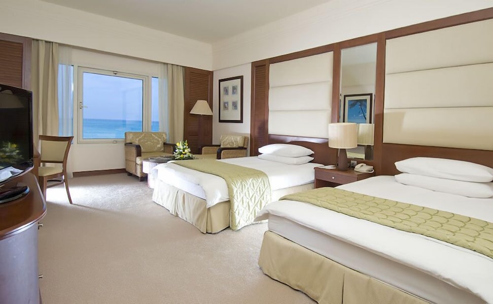 Danat Jebel Dhanna Resort 19
