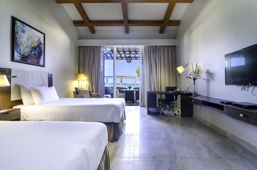 Danat Jebel Dhanna Resort 24