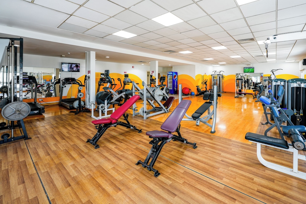 Al Bustan Center & Residence 18