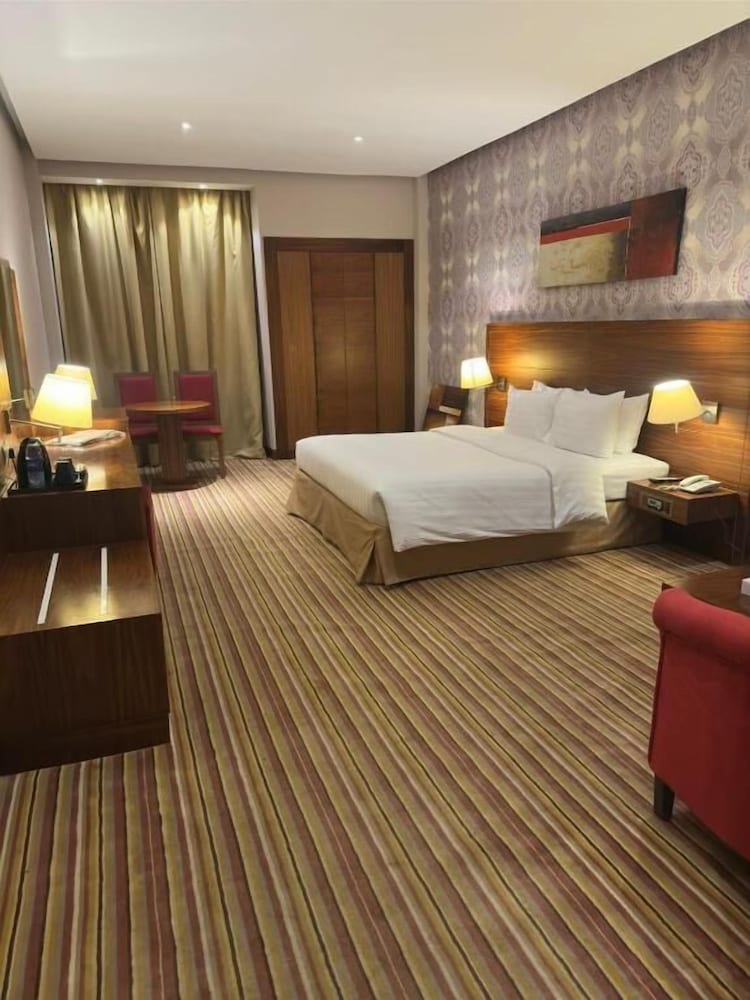 Al Khaleej Palace Deira Hotel 18