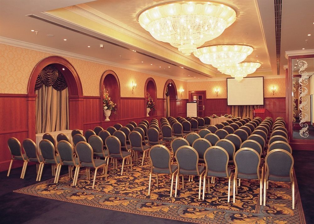 Luxe Grand Dubai 22