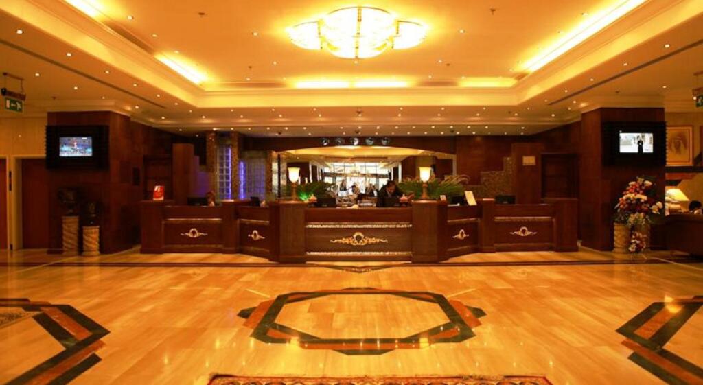 Luxe Grand Dubai 2