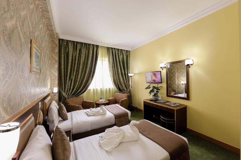 Elite Jonrad Hotel 24