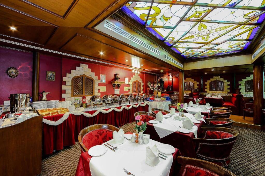 Elite Jonrad Hotel 4