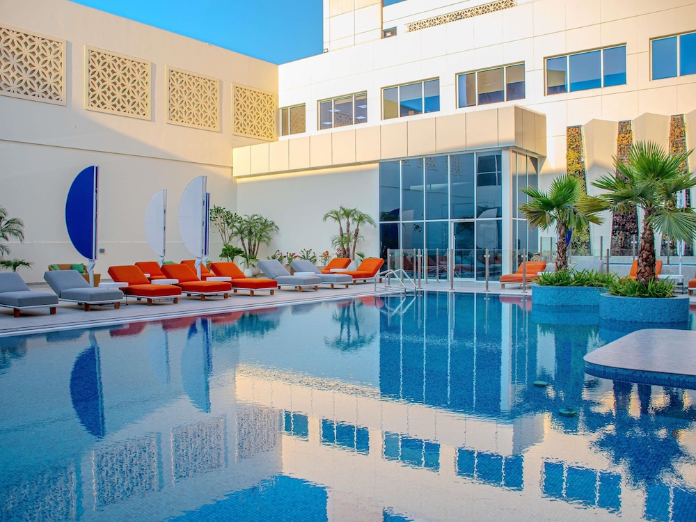 Novotel World Trade Centre Dubai 1