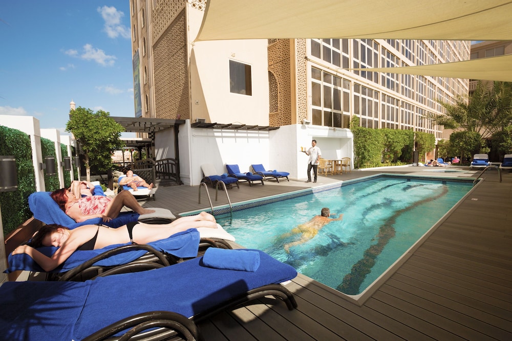 Arabian Courtyard Hotel & Spa 16
