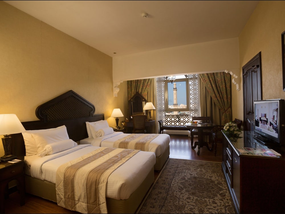 Arabian Courtyard Hotel & Spa 7