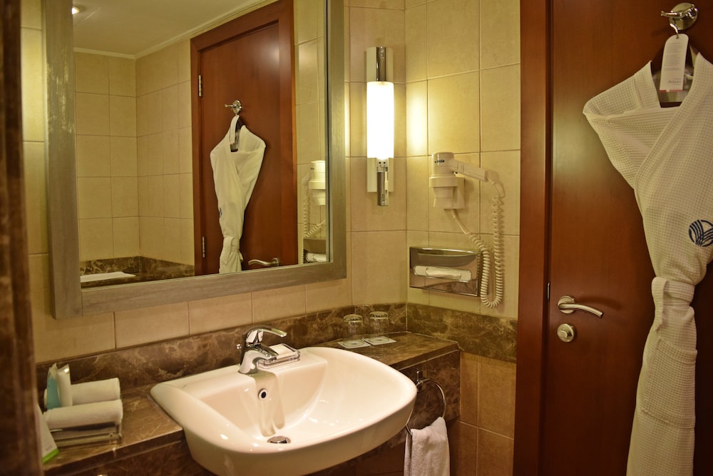 Al Rawda Arjaan by Rotana 15