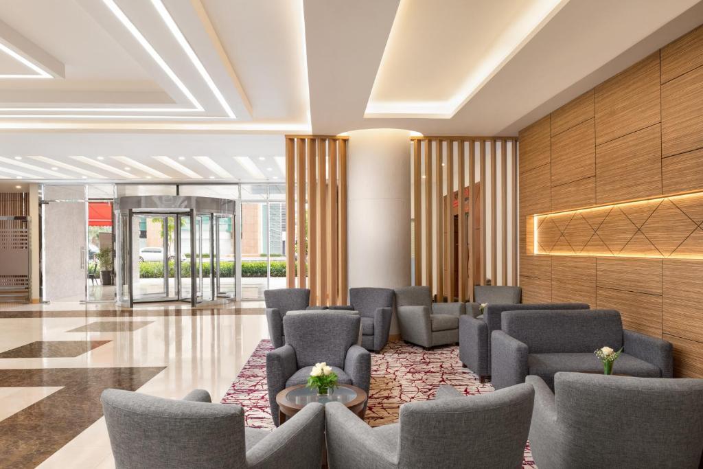 Ramada by Wyndham Dubai Deira 9