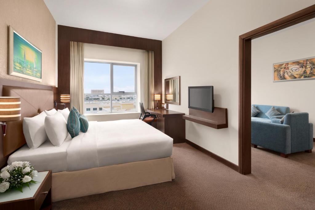Ramada by Wyndham Dubai Deira 11