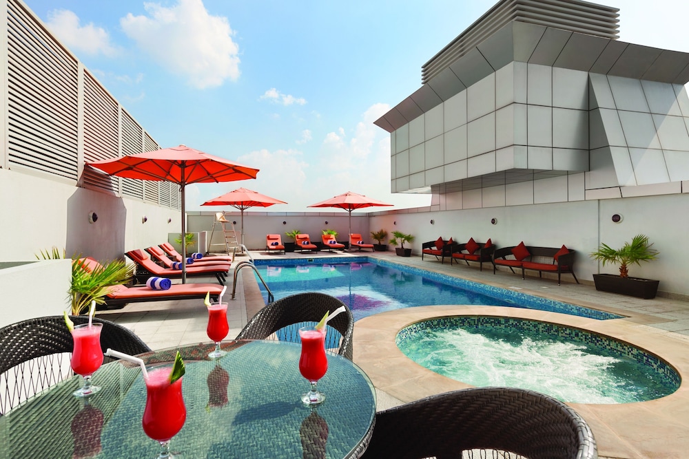 Ramada by Wyndham Dubai Deira 2