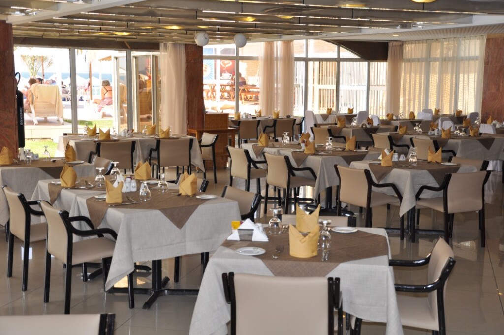 Sharjah Carlton Hotel 8