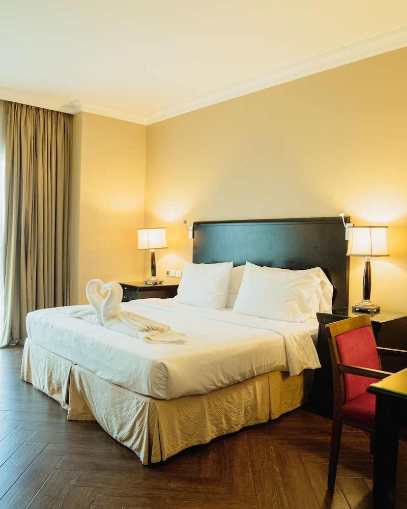 Sheraton Khalidiya Hotel 15