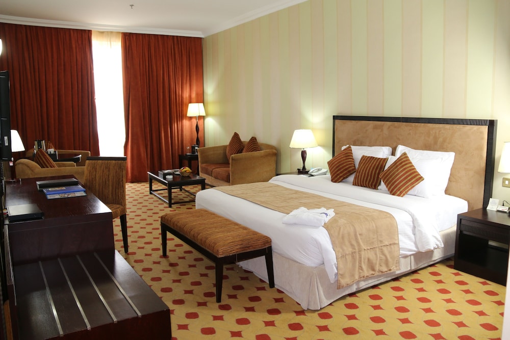 Grand Continental Hotel 8