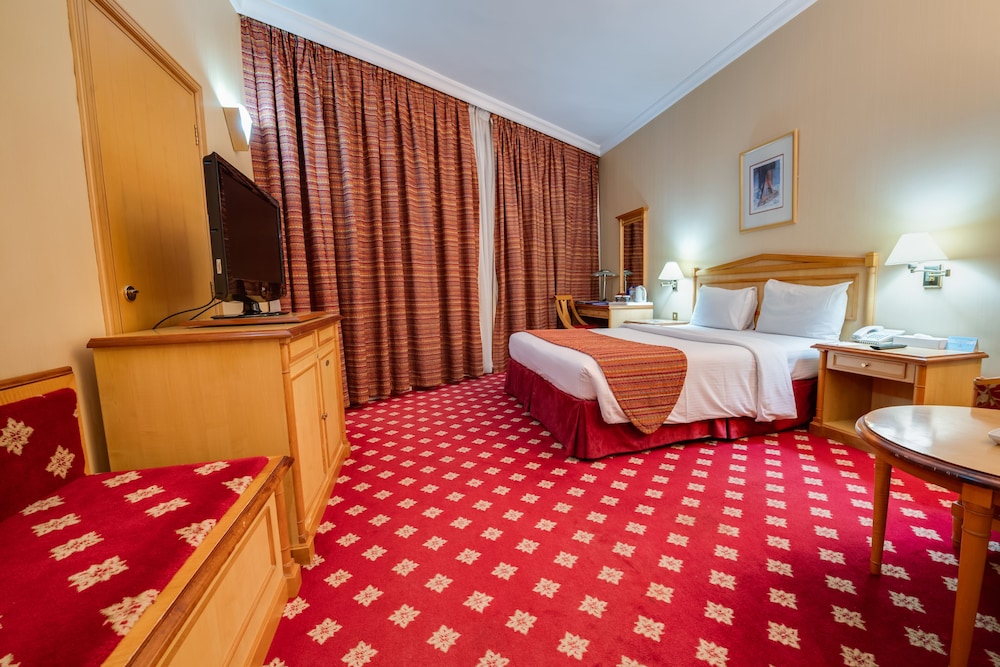 Grand Continental Hotel 11