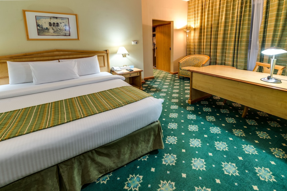 Grand Continental Hotel 12