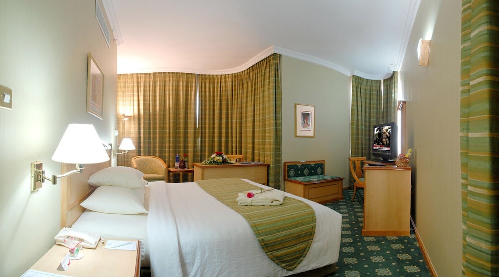 Grand Continental Hotel 18