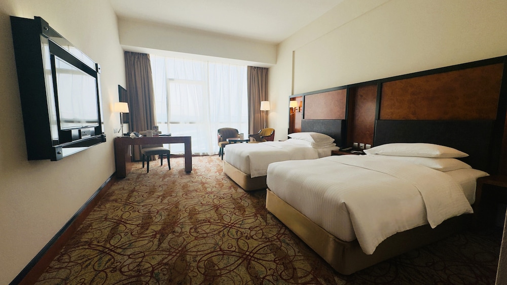 Millennium Airport Hotel Dubai 15