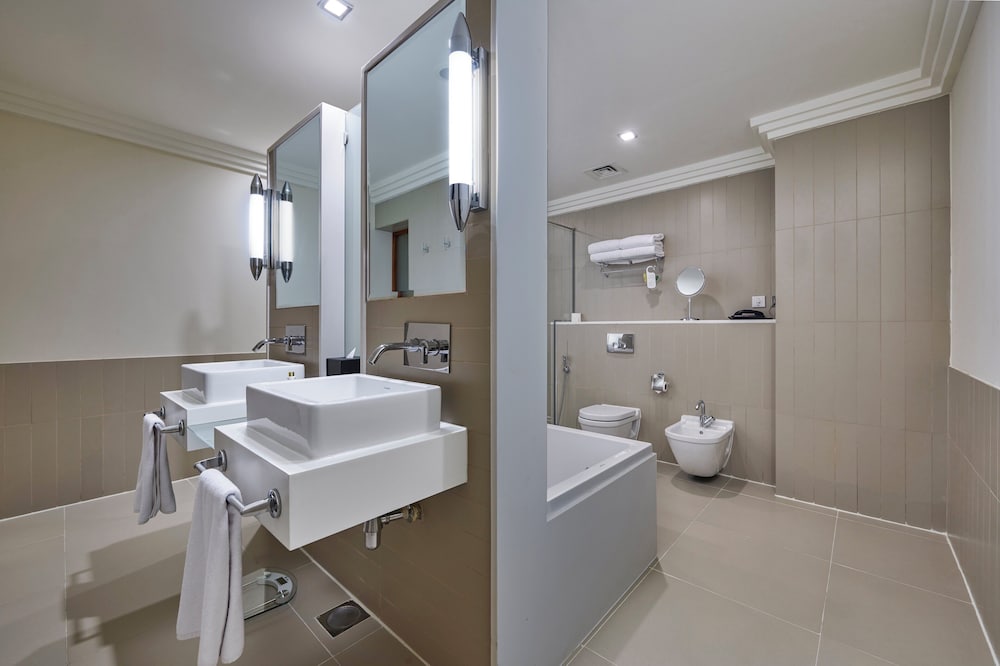 Millennium Airport Hotel Dubai 22