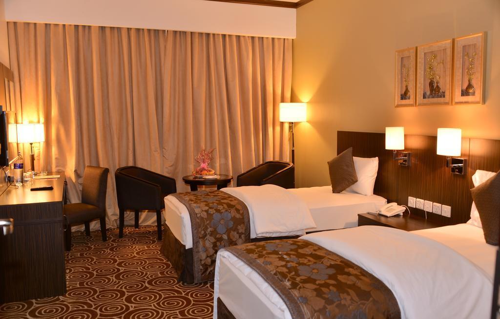 Concorde Palace Hotel Dubai 2