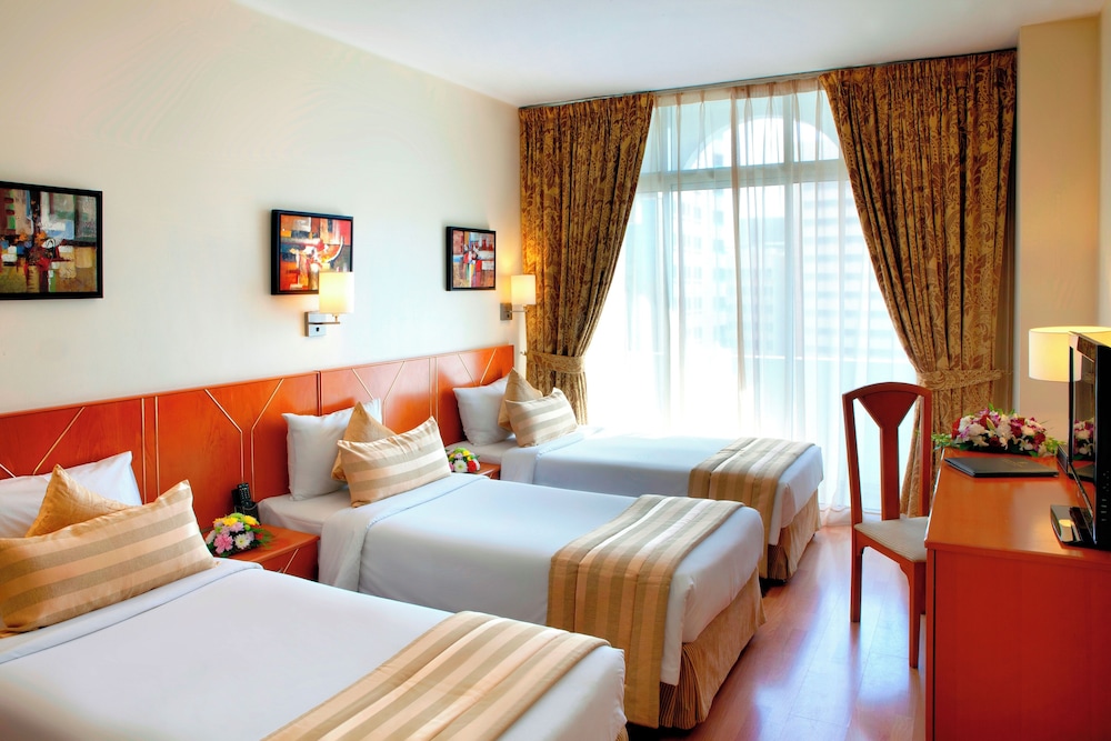 Landmark Hotel Baniyas 14