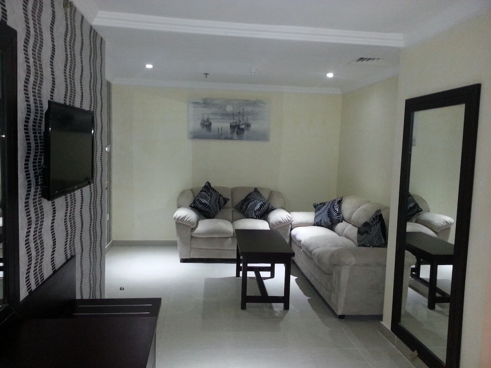 Royal Falcon Hotel 21