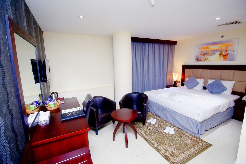 Royal Falcon Hotel 8