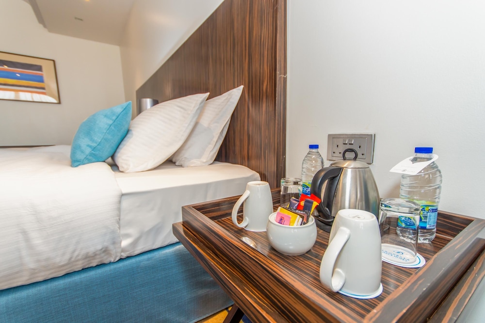 Mirfa Hotel 10