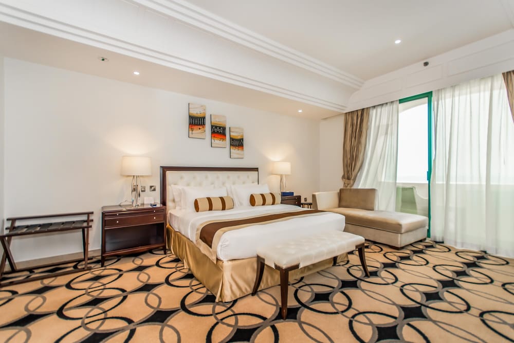 Mirfa Hotel 5