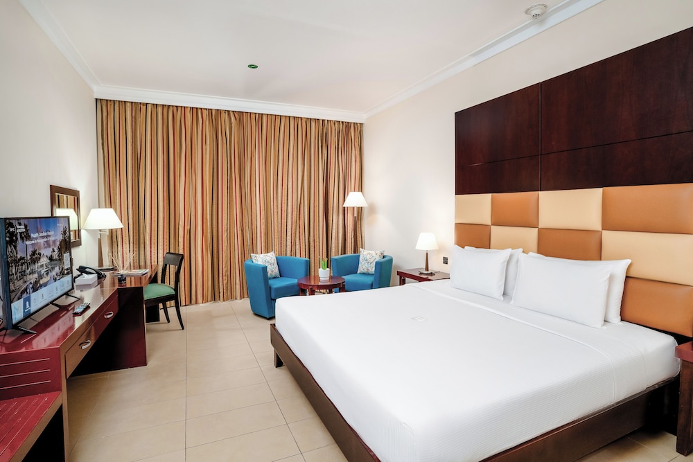 Metropolitan Al Mafraq Hotel 18