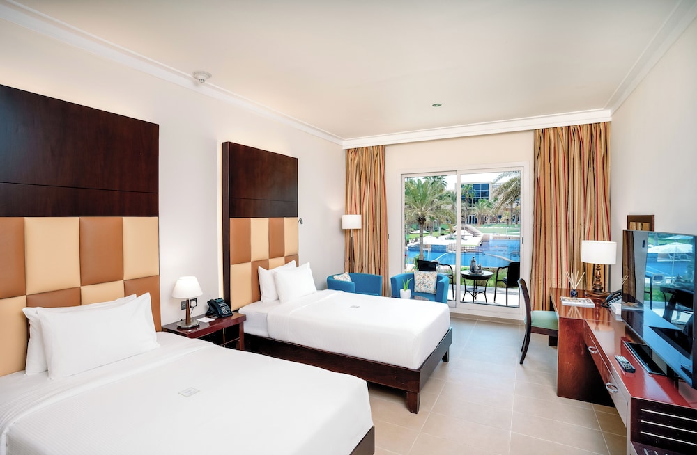 Metropolitan Al Mafraq Hotel 15