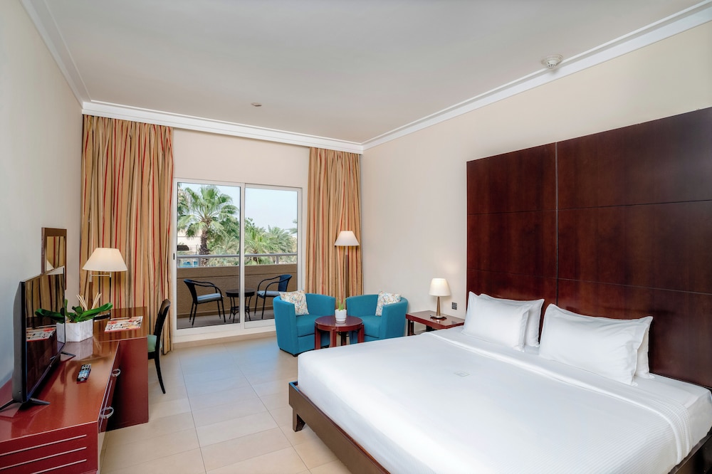 Metropolitan Al Mafraq Hotel 7