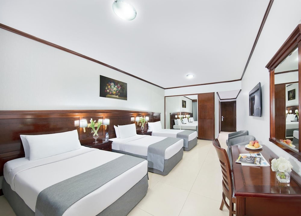 Admiral Plaza Hotel 10