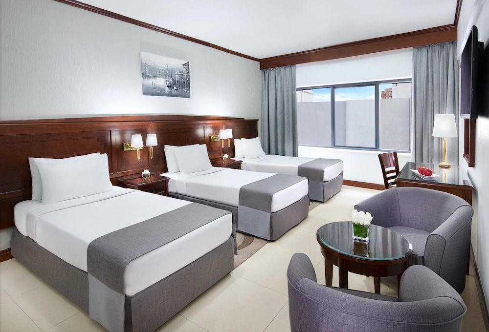 Admiral Plaza Hotel 11