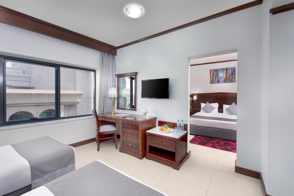 Admiral Plaza Hotel 9