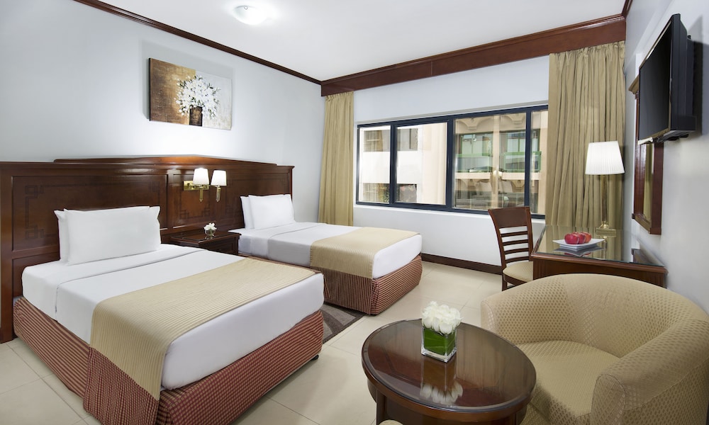 Admiral Plaza Hotel 7