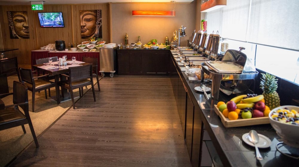 Saffron Boutique Hotel 23
