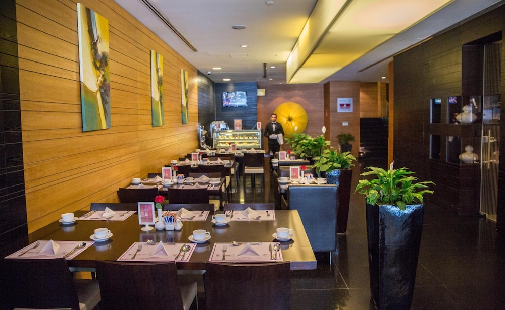 Saffron Boutique Hotel 24