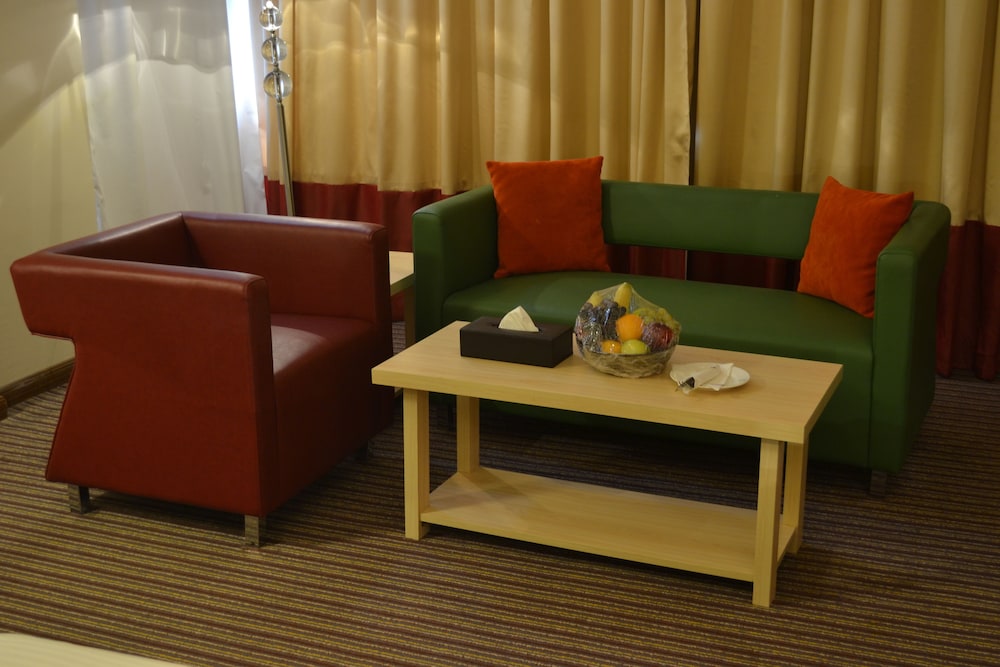 Saffron Boutique Hotel 12
