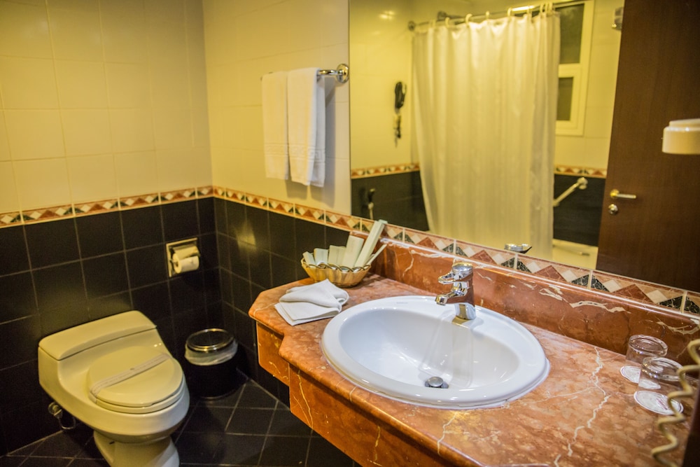 Saffron Boutique Hotel 17